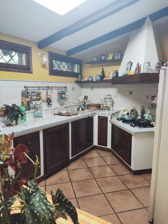 casa indipendente in vendita a Roma in zona Infernetto