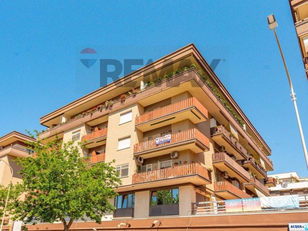 appartamento in vendita a Roma in zona Ostia