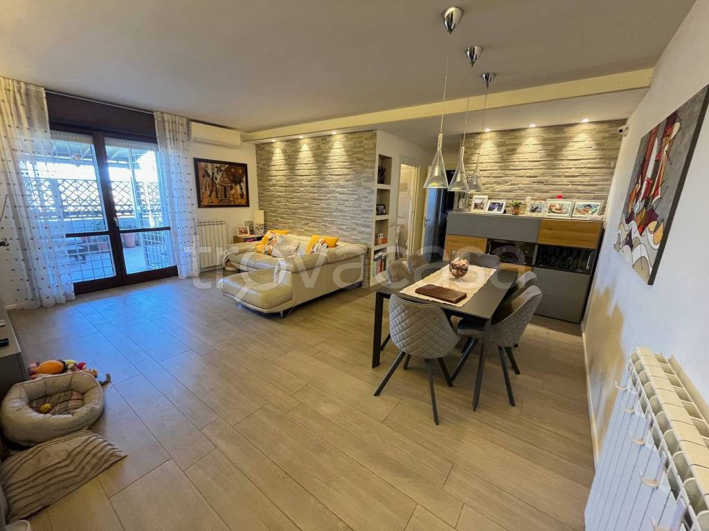 appartamento in vendita a Roma in zona Labaro