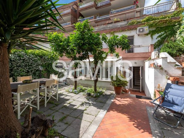 casa indipendente in vendita a Roma in zona Mostacciano
