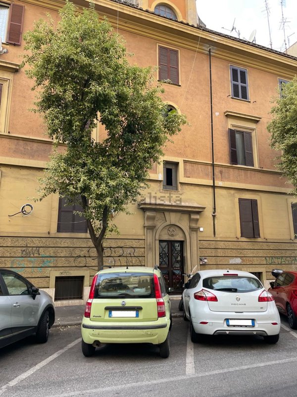 appartamento in vendita a Roma in zona Prenestino-Labicano