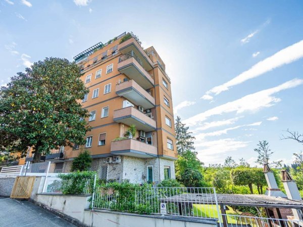 appartamento in vendita a Roma in zona Tor di Quinto