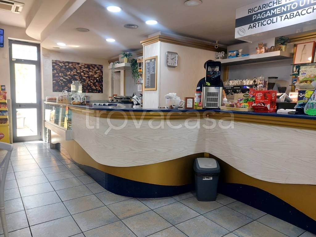 negozio in vendita a Roma in zona Dragona/Bagnoletto