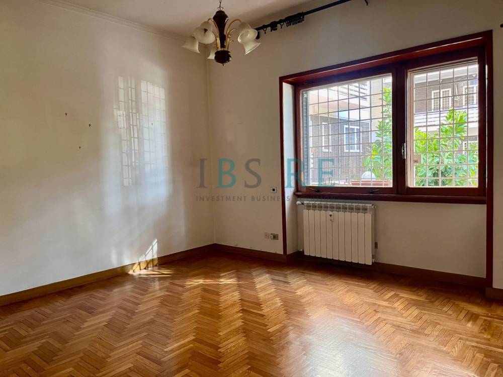 appartamento in vendita a Roma in zona Pigna - Sant'Angelo