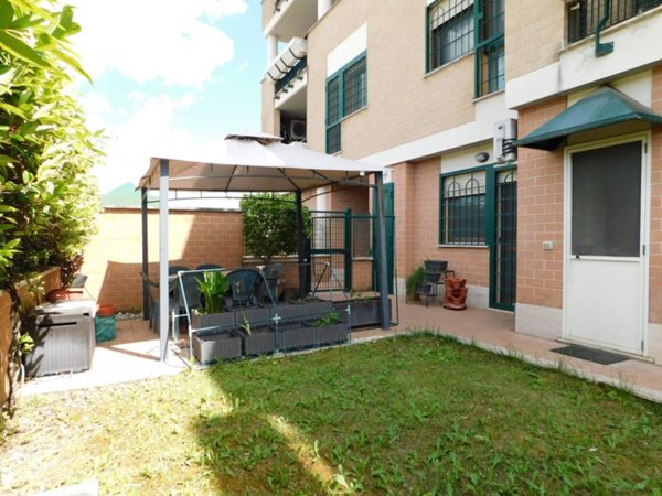 appartamento in vendita a Roma in zona Casal Monastero