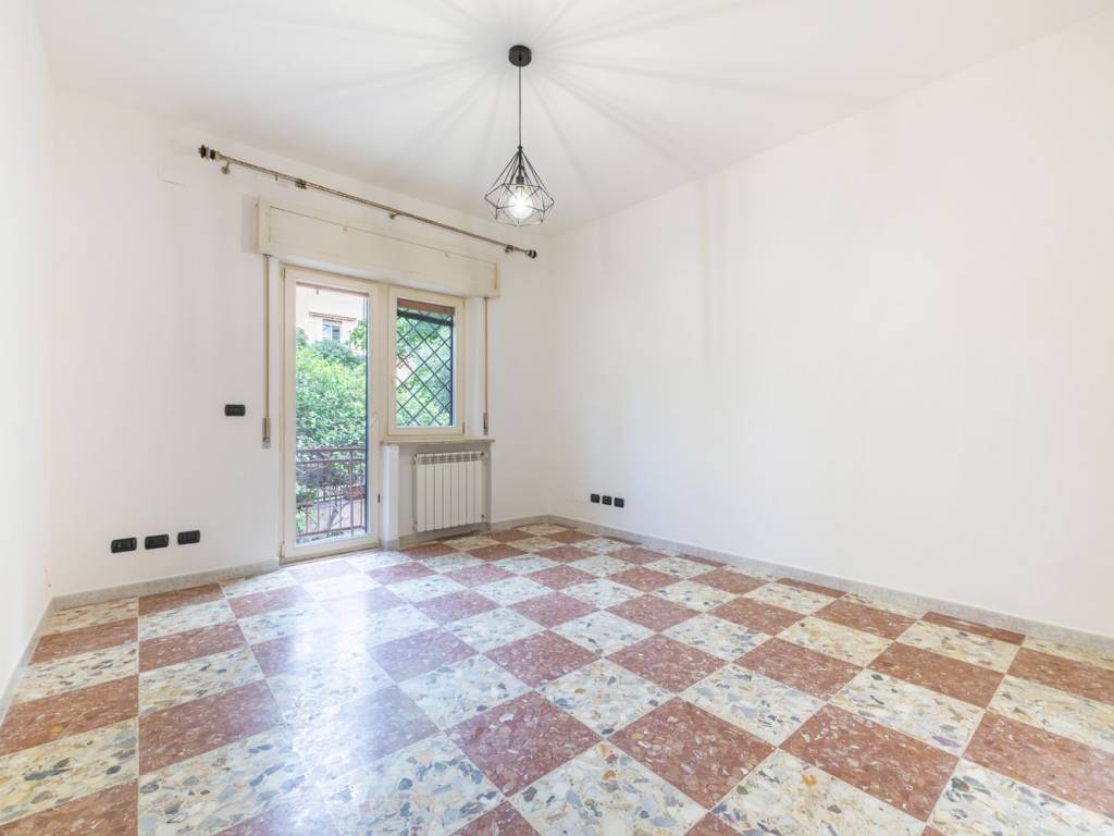 appartamento in vendita a Roma in zona Ostia