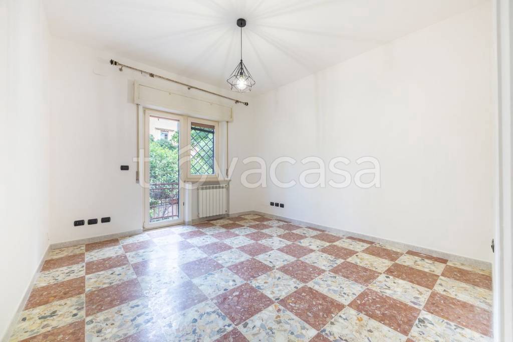 appartamento in vendita a Roma in zona Ostia