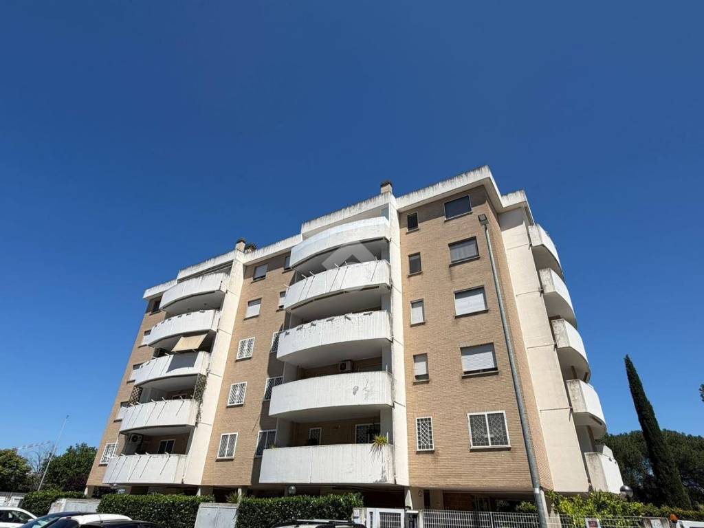 appartamento in vendita a Roma in zona Ponte di Nona