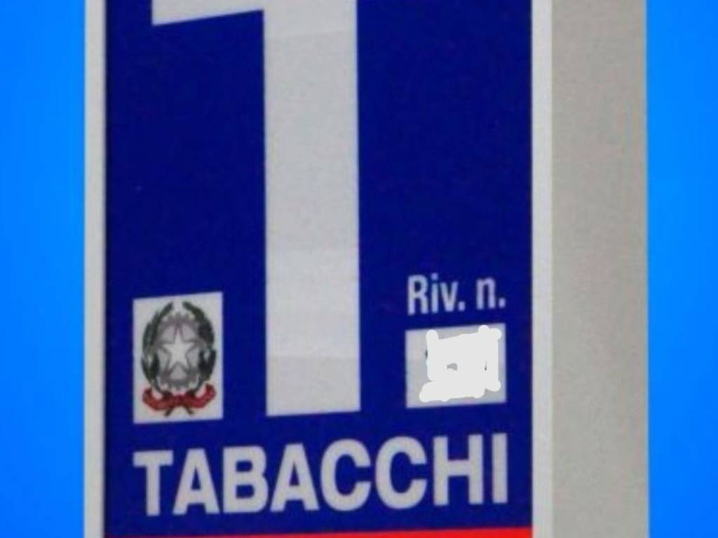negozio in vendita a Roma in zona Torre Maura
