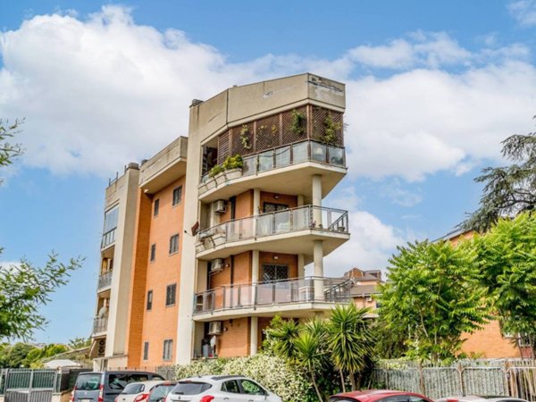 appartamento in vendita a Roma in zona Alessandrino