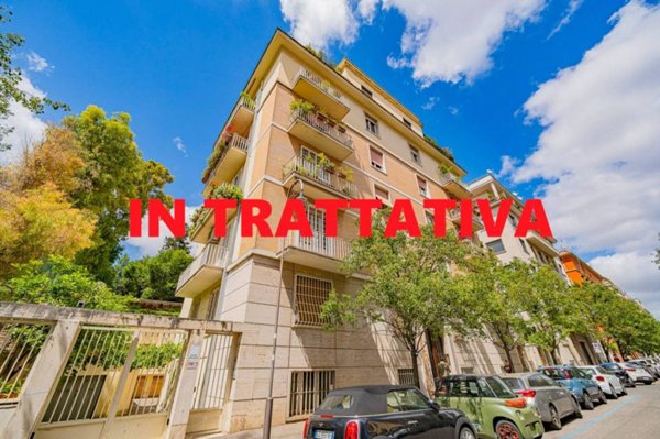 appartamento in vendita a Roma in zona Rione Monti/Campitelli