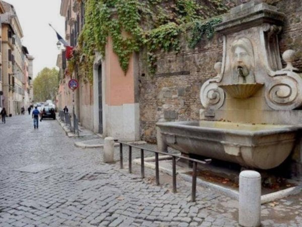 appartamento in vendita a Roma in zona Rione di Ponte
