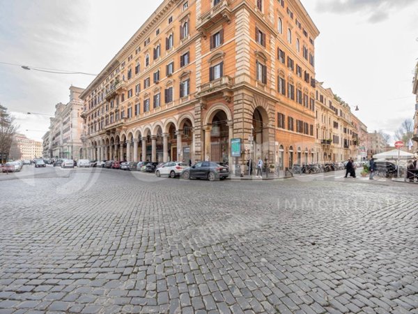 appartamento in vendita a Roma in zona Esquilino