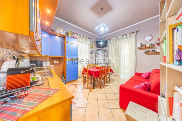 appartamento in vendita a Roma in zona Tuscolano