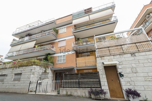 appartamento in vendita a Roma in zona Monte Sacro/Talenti