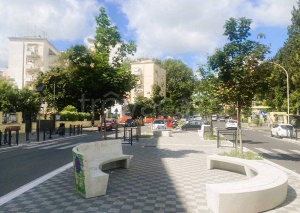 appartamento in vendita a Roma in zona Ardeatino