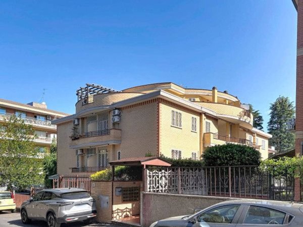 appartamento in vendita a Roma in zona La Pisana