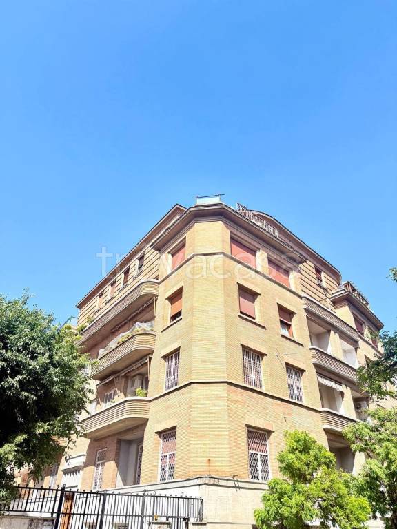 appartamento in vendita a Roma in zona Nomentano