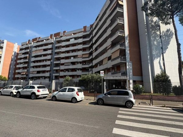 appartamento in vendita a Roma in zona Cinecittà