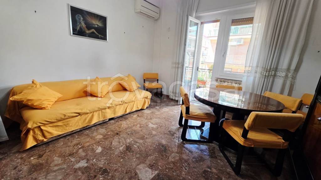 appartamento in vendita a Roma in zona Corviale