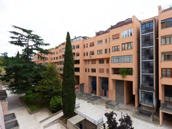 appartamento in vendita a Roma in zona Giuliano Dalmata