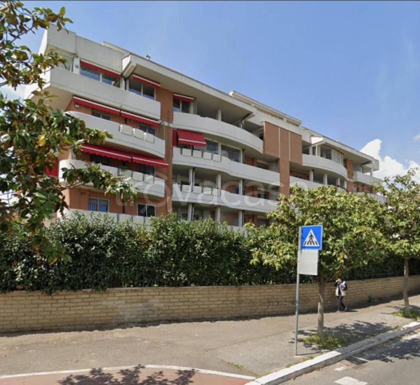 appartamento in vendita a Roma in zona Mezzocammino