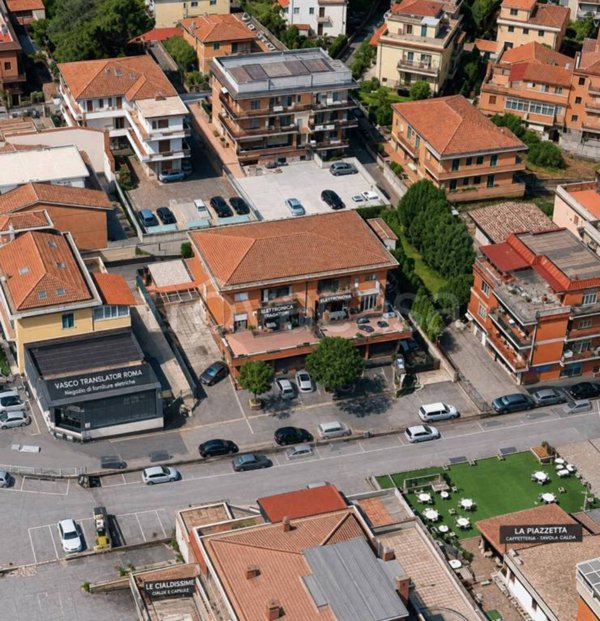 appartamento in vendita a Roma in zona Prenestino-Labicano