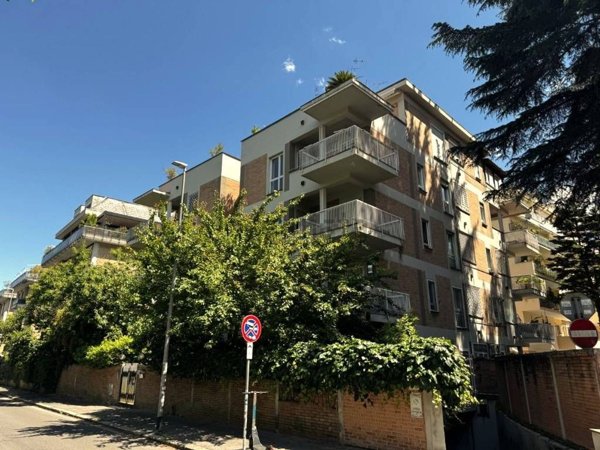 appartamento in vendita a Roma in zona Tor di Quinto