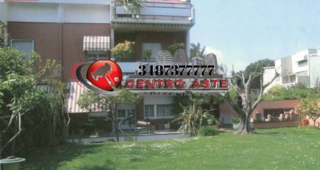 casa indipendente in vendita a Roma in zona Axa