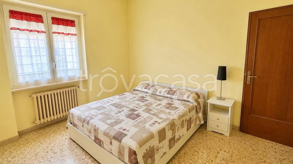 appartamento in vendita a Roma in zona Colle del Sole