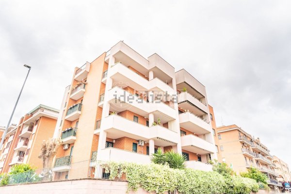 appartamento in vendita a Roma in zona Appio Claudio