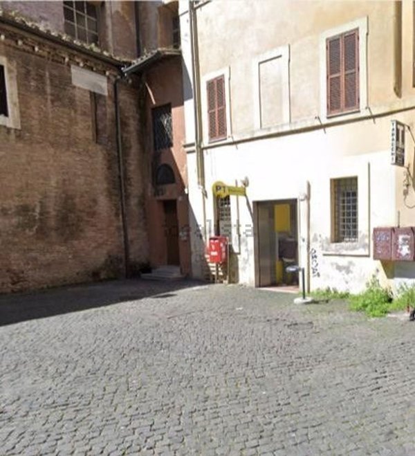 ufficio in vendita a Roma in zona Trastevere