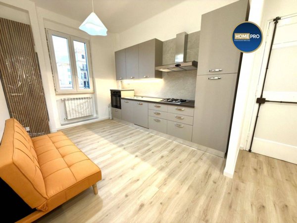 appartamento in vendita a Roma in zona Appio Latino