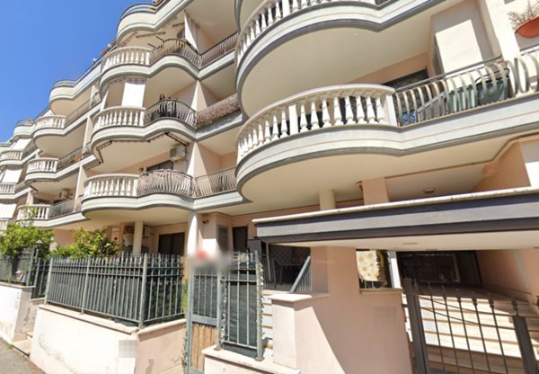 appartamento in vendita a Roma in zona Finocchio