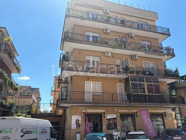 appartamento in vendita a Roma in zona Fidene