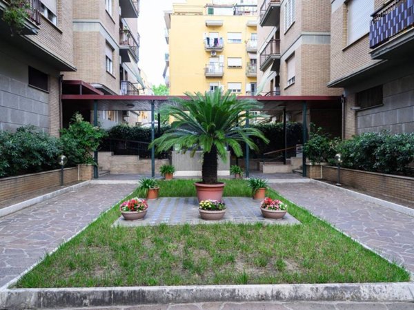 appartamento in vendita a Roma in zona Prenestino-Centocelle