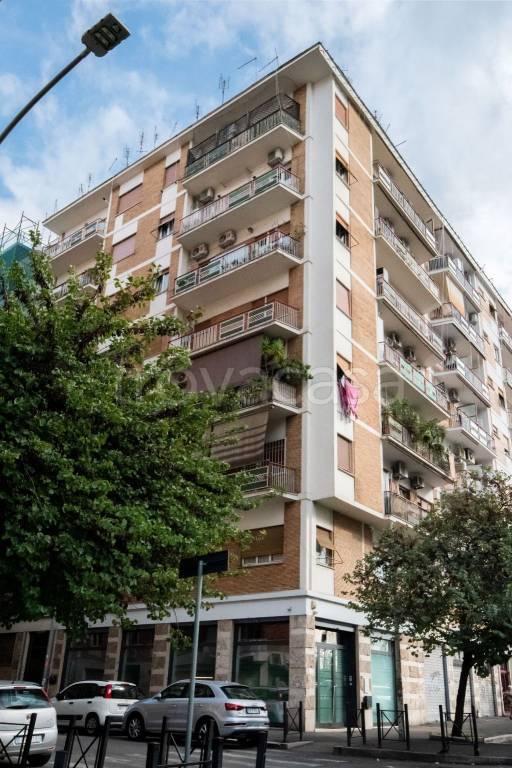 appartamento in vendita a Roma in zona Prenestino-Labicano