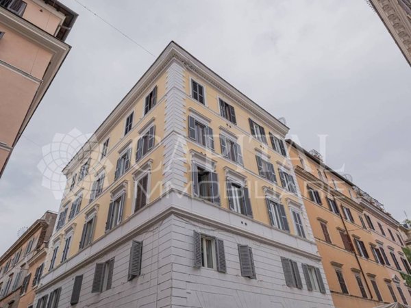 appartamento in vendita a Roma in zona Rione Borgo
