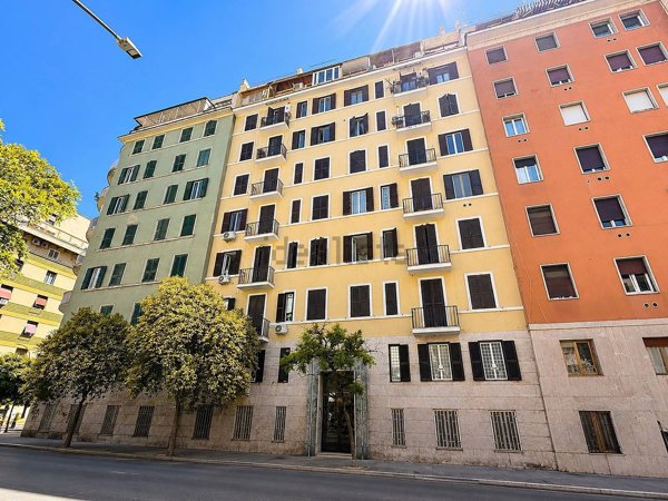 appartamento in vendita a Roma in zona Appio Latino