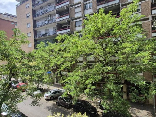 appartamento in vendita a Roma in zona Tuscolano