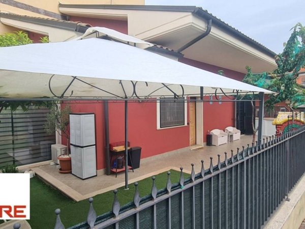 casa indipendente in vendita a Roma in zona Tor Bella Monaca