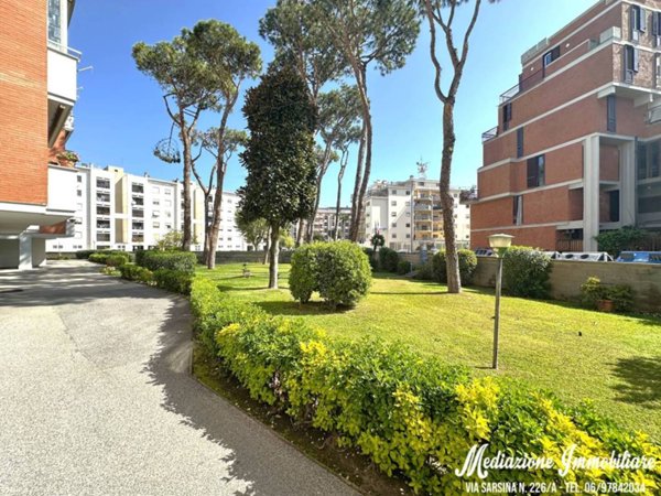 appartamento in vendita a Roma in zona Ostia Antica