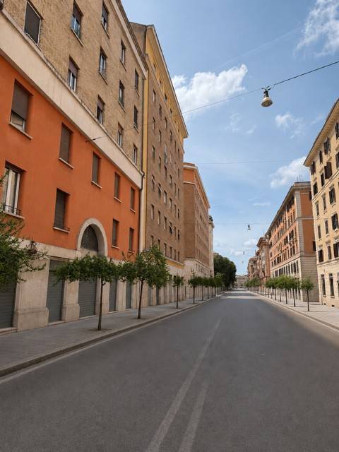 negozio in vendita a Roma in zona Ostiense