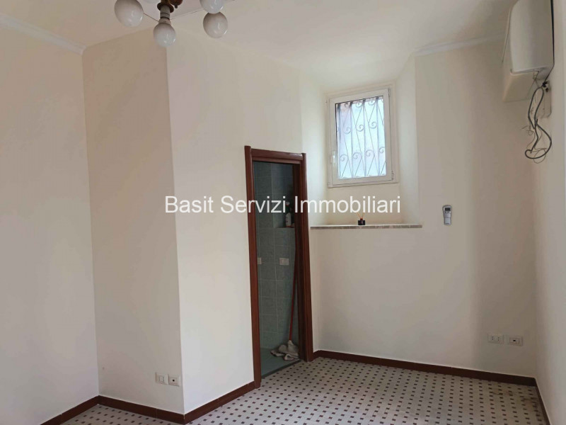 negozio in vendita a Roma in zona Gianicolense
