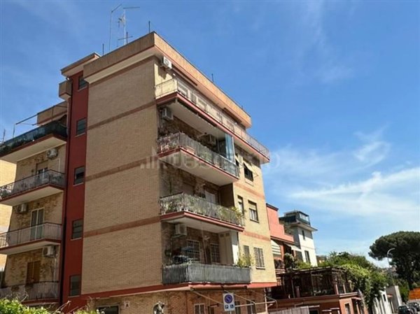 appartamento in vendita a Roma in zona Prenestino-Centocelle