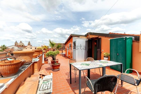 appartamento in vendita a Roma in zona Appio Latino