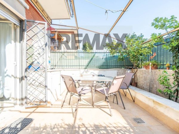 appartamento in vendita a Roma in zona Torre Maura
