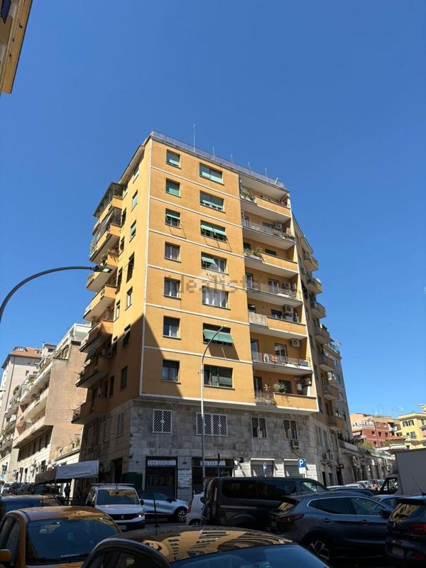 appartamento in vendita a Roma in zona Tuscolano