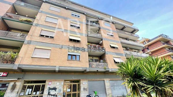 appartamento in vendita a Roma in zona Ostia