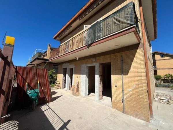 appartamento in vendita a Roma in zona Borghesiana